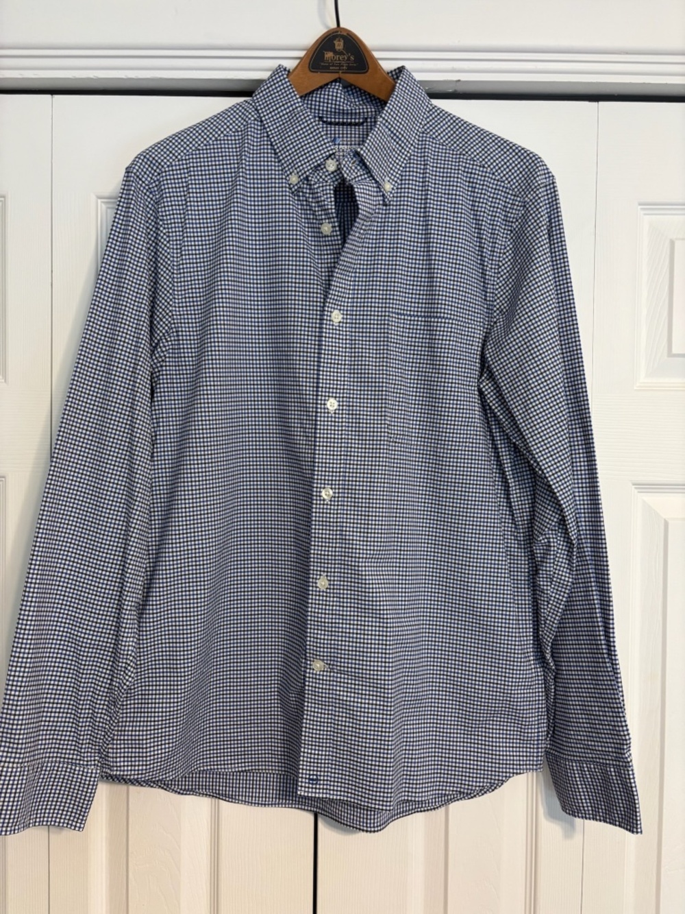 Vineyard Vines OTG Performance Plaid Button-Down Shirt Black Blue Plaid Medium